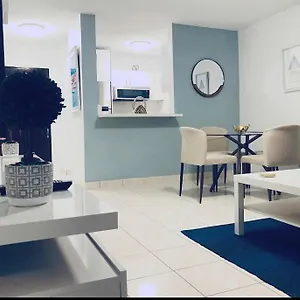 https://isla-verde-beach-modern-apartment.sanjuanpuertorico-hotels.com