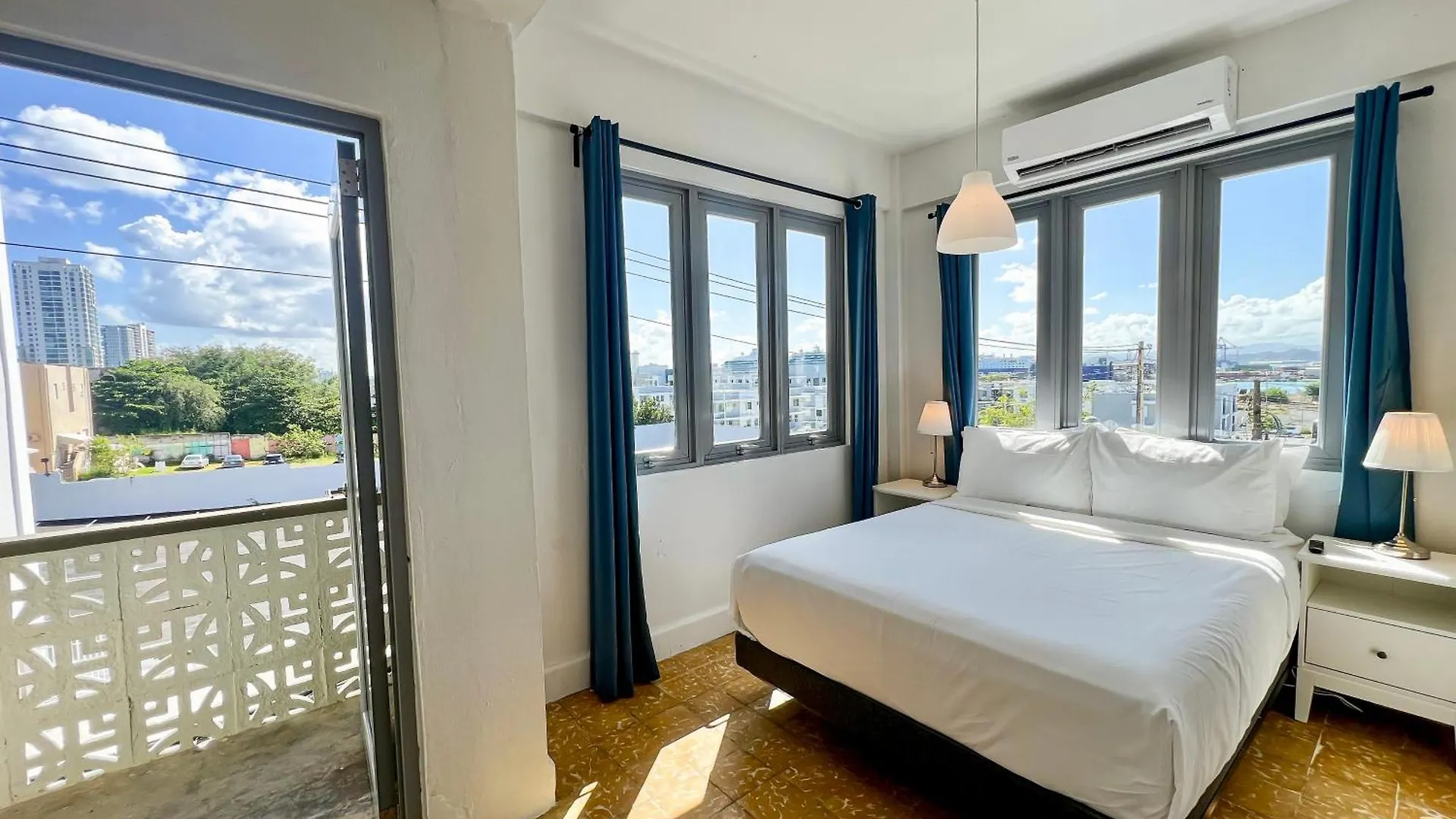 Urbana Hotel Σαν Χουάν 3*,